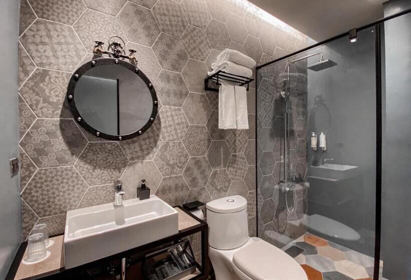 اتاق استاندارد, Leisure Chiayi