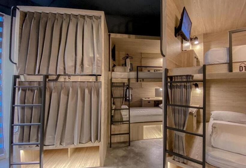 تختخواب در اتاق مشترک, Leisure Chiayi