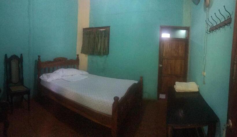Номер Стандарт, Hostal Así Es Mi Tierra