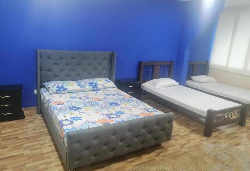 Семейный Номер, Hostal Avanza