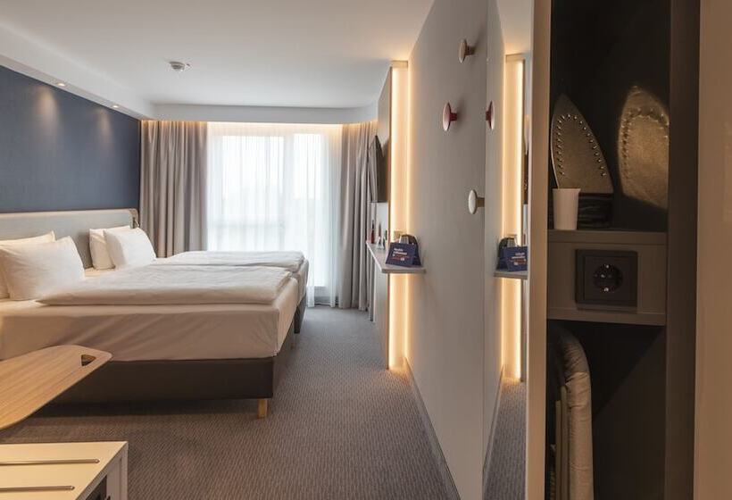 Номер Стандарт, Holiday Inn Express   Krefeld   Dusseldorf, An Ihg