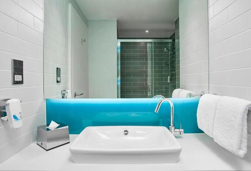 Номер Стандарт Адаптированный для Инвалидов, Holiday Inn Express   Krefeld   Dusseldorf, An Ihg