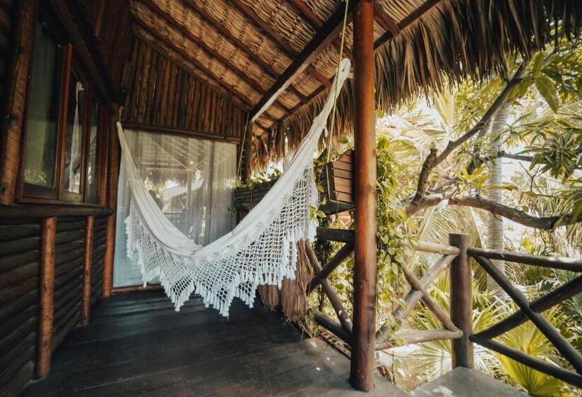 Bungalow Deluxe, Zapata