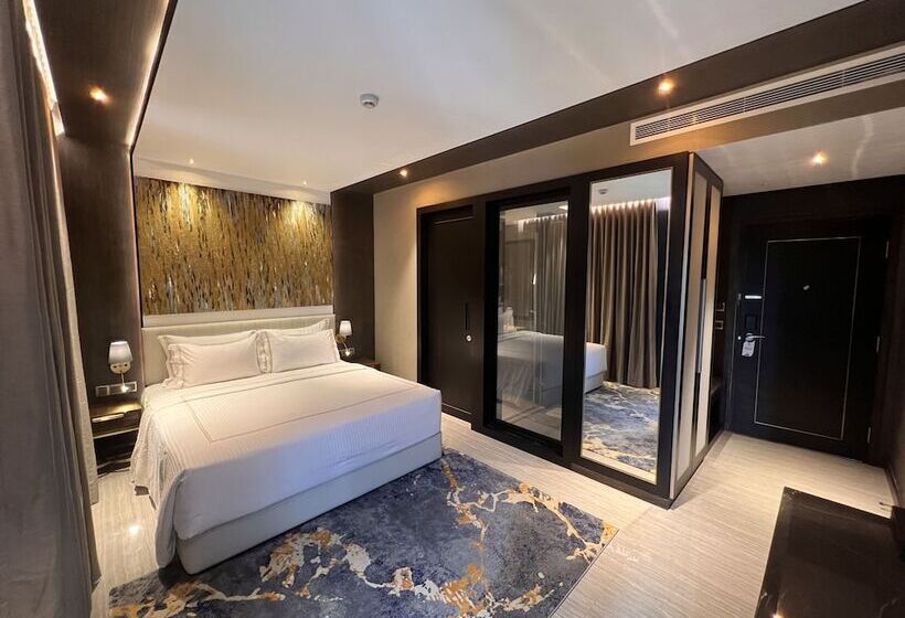 Quarto Deluxe, Zest Metropole