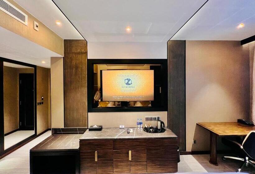 Quarto Deluxe, Zest Metropole