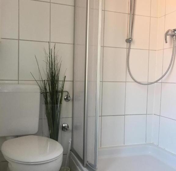 Номер Стандарт Совместная Ванная, Gartenlaube Marburg