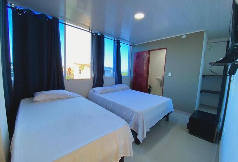 Quarto Triplo Estandar, Posada Shalain