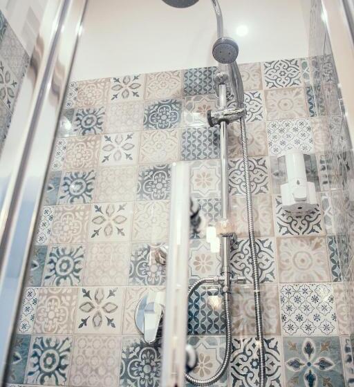 اتاق استاندارد, Levante Apartment