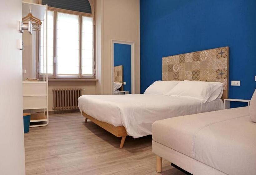 اتاق سه‌نفرۀ استاندارد با سرویس بهداشتی بیرون از اتاق, App9   Rooms And Apartments