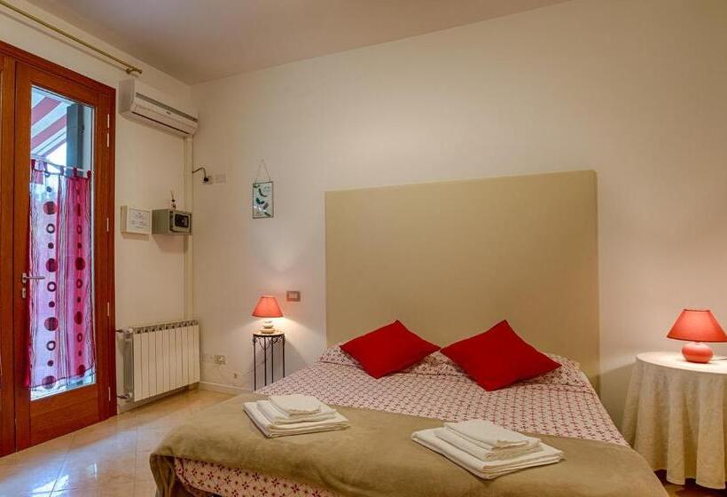 Номер Стандарт Вид на Сад, B&b A Casa Di Marta