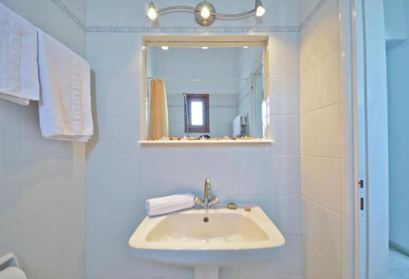 Студия Стандарт, Birikos Studios & Apartments