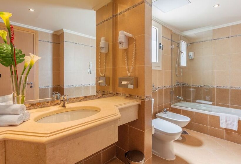 اتاق استاندارد با چشم‌انداز دریا, Cleopatra Luxury Resort Makadi Bay