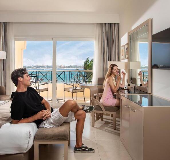 اتاق پرمیوم, Cleopatra Luxury Resort Makadi Bay