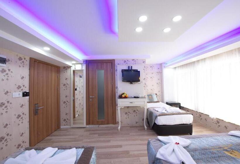 スタンダード４人部屋, Istanbul Sirkeci