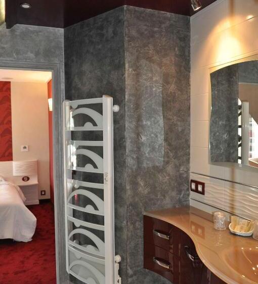 ジュニアスイート, Le Domaine Des Chevaliers De Malte