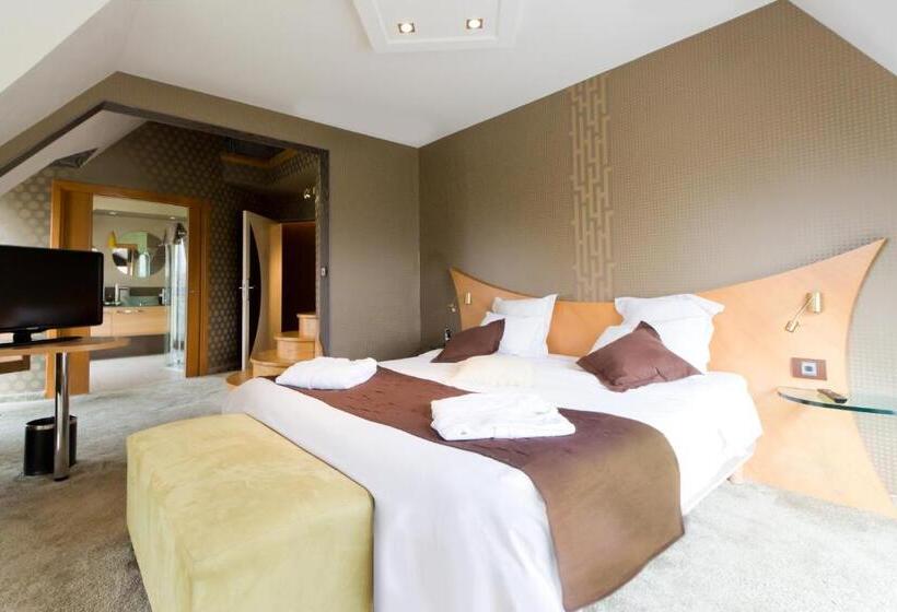 スーペリアースイート, Le Domaine Des Chevaliers De Malte