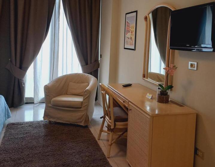 Номер Deluxe, River Park