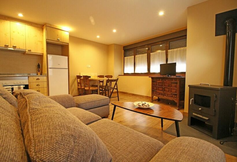 Апартаменты Comfort 2 Спальни, Apartamentos Mont Romies Plaza