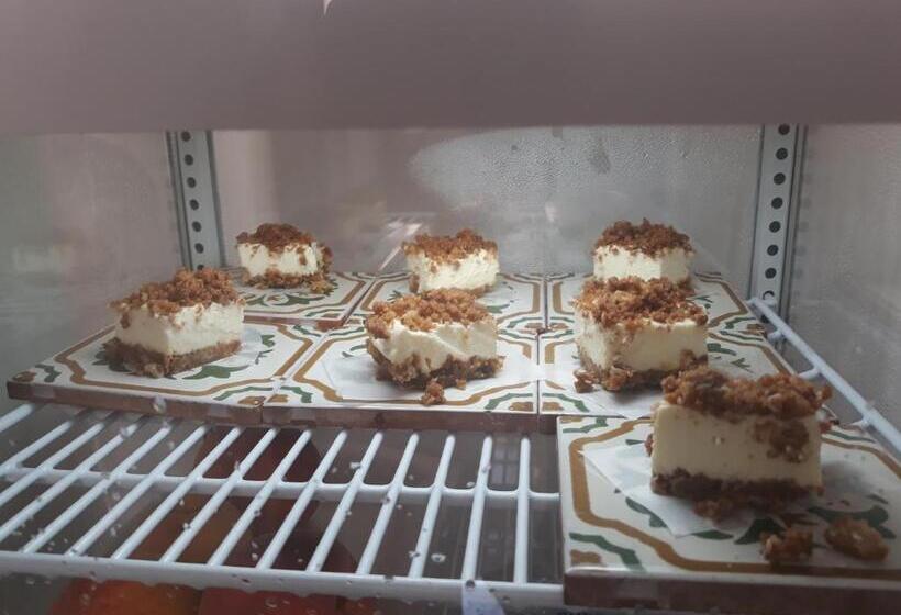 اتاق لوکس چهار تخته, Sweet Suite Margherita B&b
