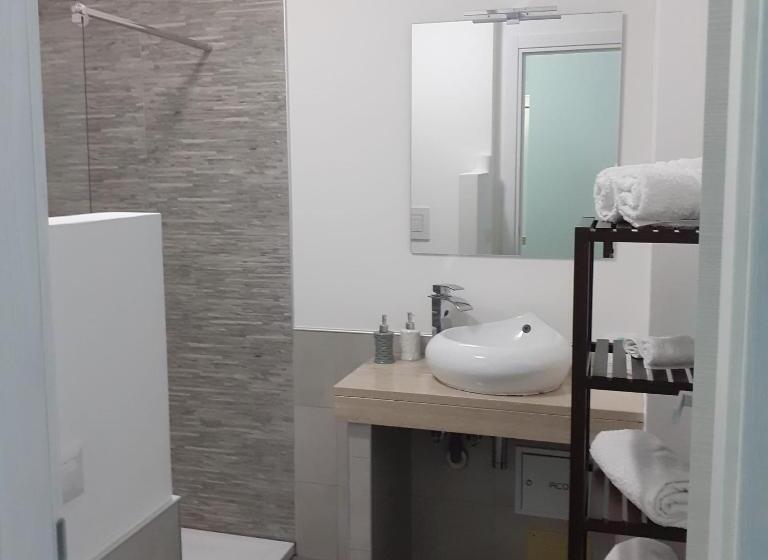 اتاق لوکس چهار تخته, Sweet Suite Margherita B&b