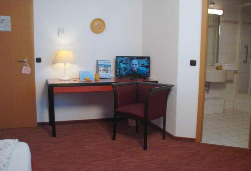 Номер Стандарт Индивидуальный, Keramik Hotel Rheinsberg