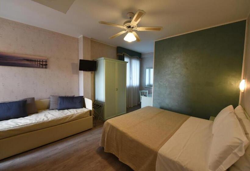 اتاق استاندارد چهار تخته, New Automatic Villa Daniela