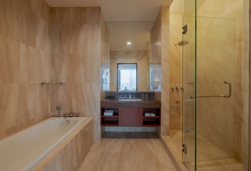 Президентский Люкс, The Capital Hotel Surabaya