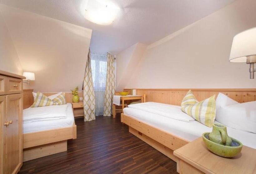 Номер Стандарт Индивидуальный, Altstadt Hotel Zum Hechten