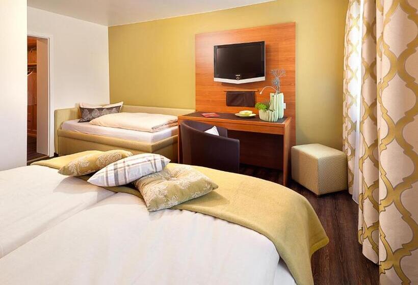 Номер Стандарт Трехместный, Altstadt Hotel Zum Hechten