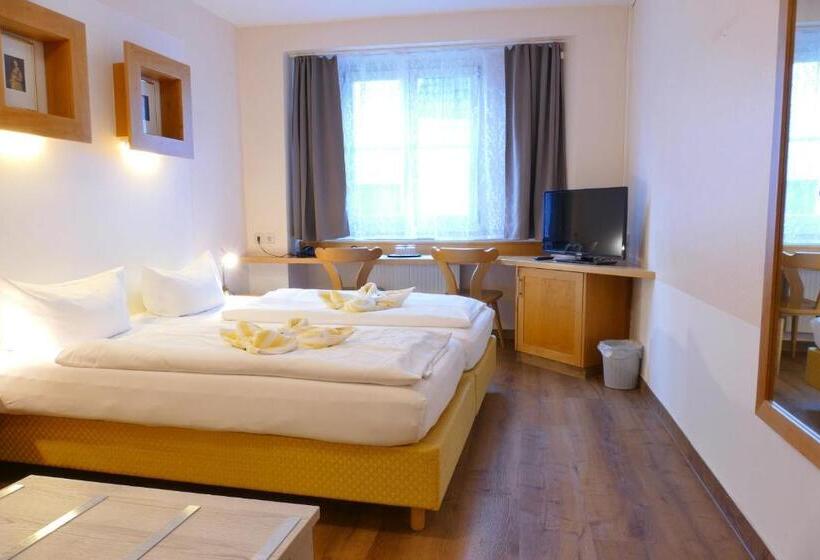 Номер Стандарт, Altstadt Hotel Zum Hechten