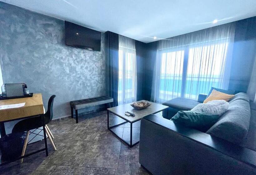 سوییت با چشم‌انداز دریا, Agata Beach Boutique Adult Only