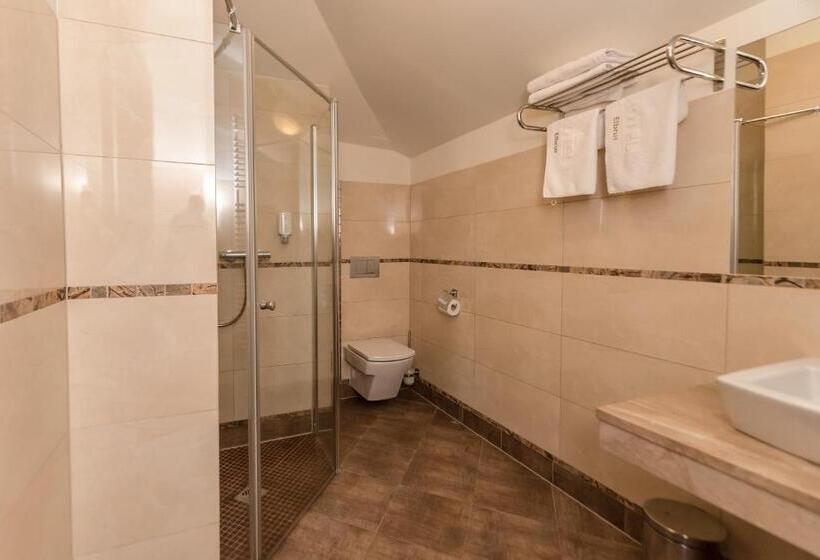 إستوديو قياسى, Elbrus Spa & Wellness