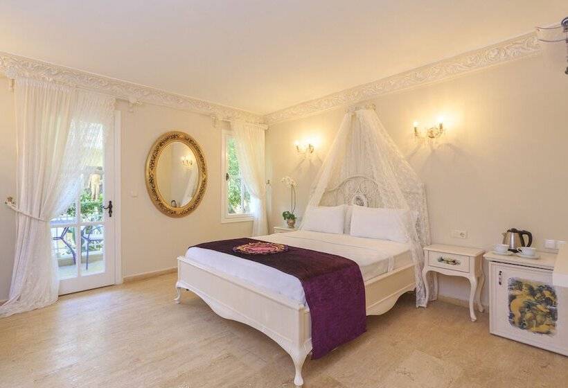 Люкс Повышенной Комфортности, Lukka Exclusive Hotel – Adult Only +12
