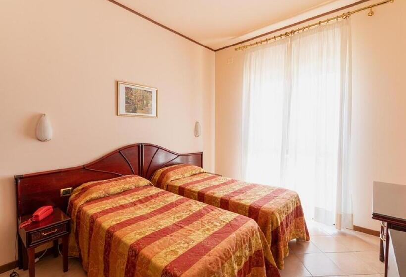 اتاق استاندارد, Villa Delle Rose