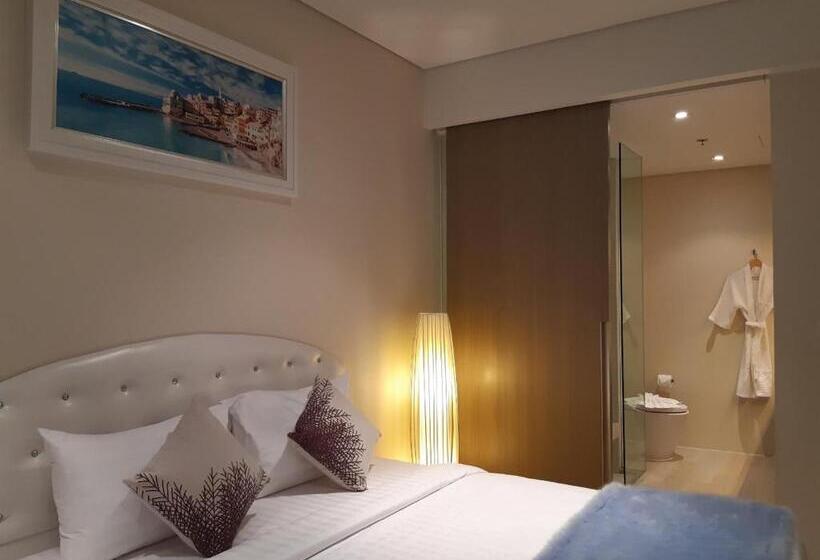 带阳台的三人标准间, Veranda Residence Pattaya By Sea