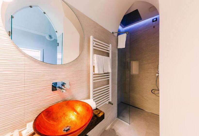 اتاق اکونومی, Maera B&b Ravello