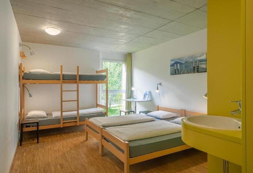 חדר סטנדרט לארבעה, Backpackers Villa Sonnenhof   Hostel Interlaken