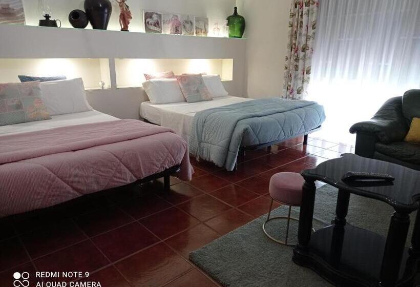 اتاق خانوادگی, A Casa Da Ti Laura   Al