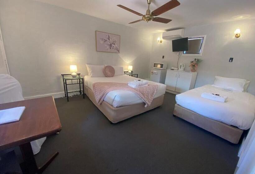 Номер Стандарт Трехместный, Settlers House York