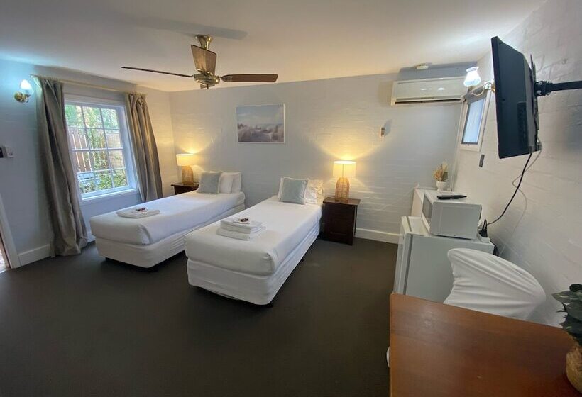 Номер Deluxe, Settlers House York