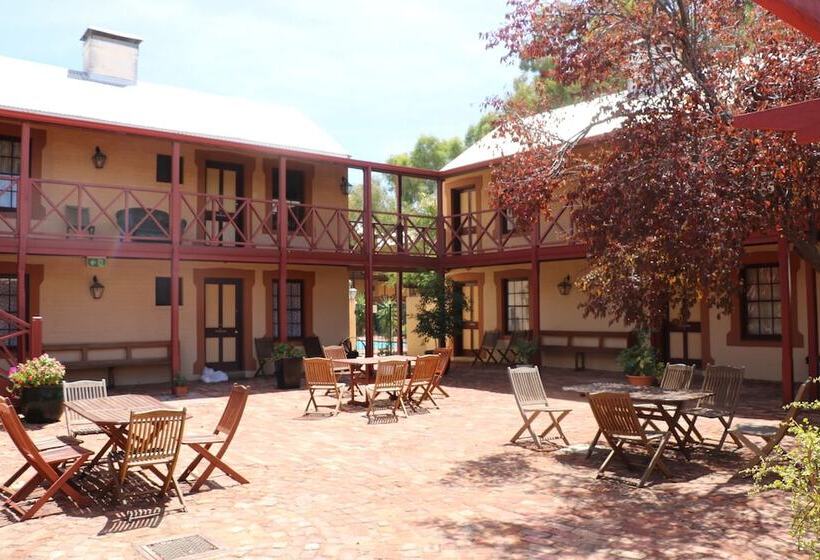 Трехместный Номер Deluxe, Settlers House York
