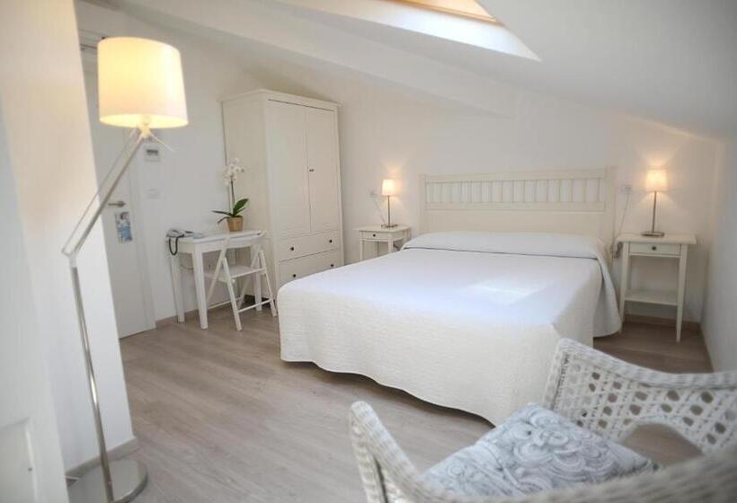 Quarto Ático, Maree