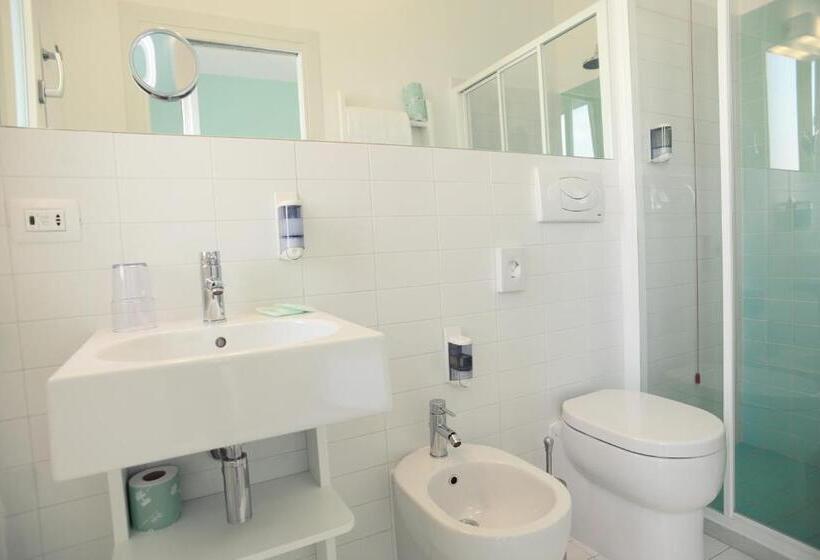 Quarto Triplo Estandar com Sacada, Maree