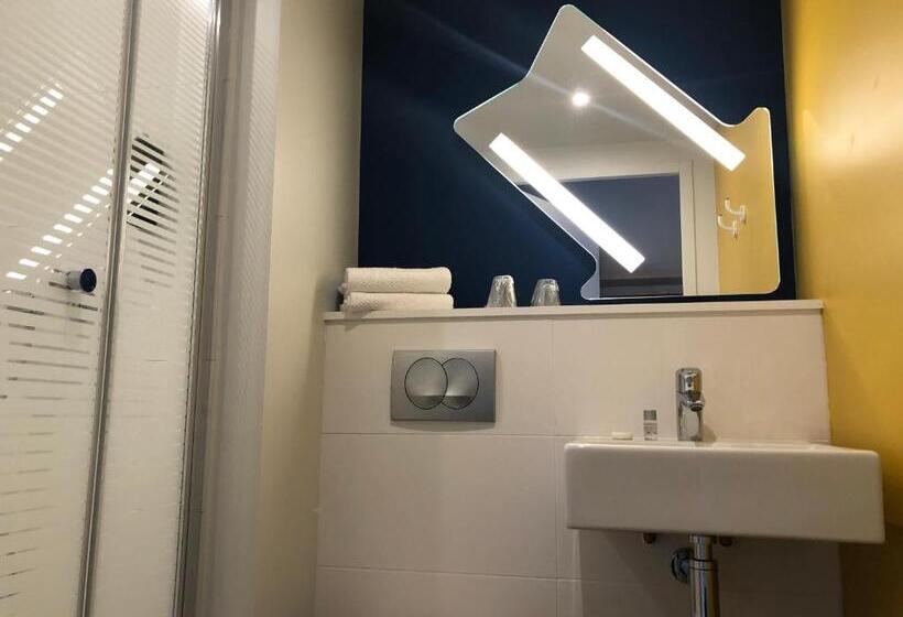 Номер Стандарт Трехместный, Ibis Budget Reims Parc Des Expositions