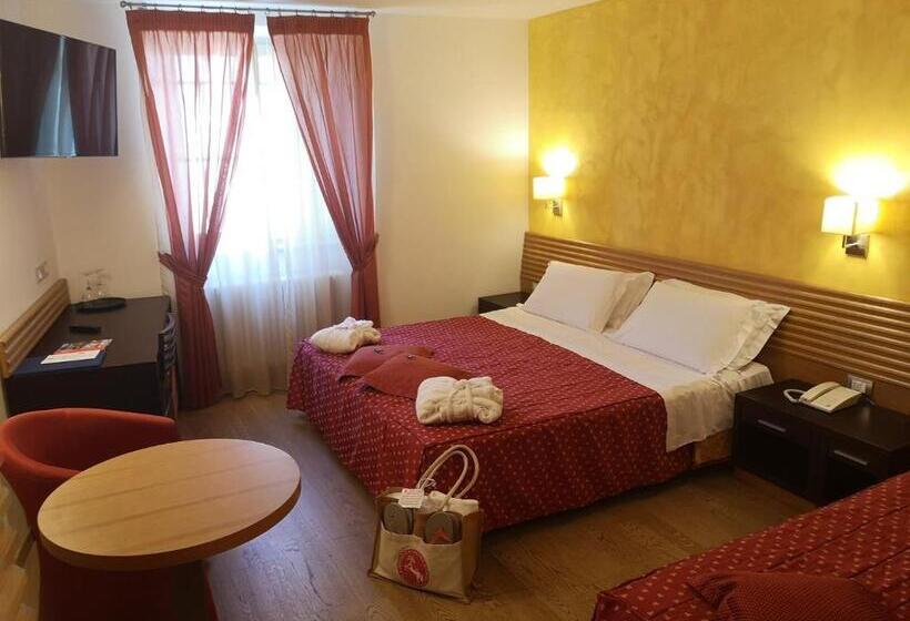 Номер Стандарт Трехместный, Albergo Cavallino Bianco
