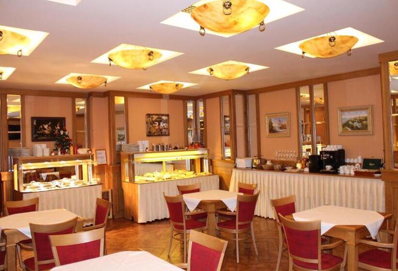 اتاق استاندارد یک نفره, Askania