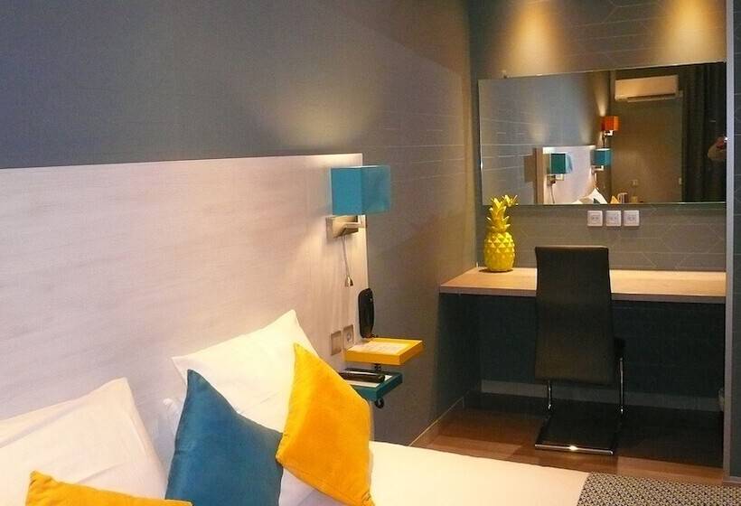 Номер Престиж, Hôtel L'européen