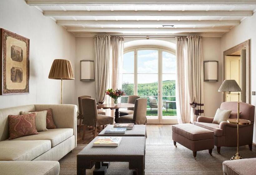 Люкс с Террасой, Rosewood Castiglion Del Bosco