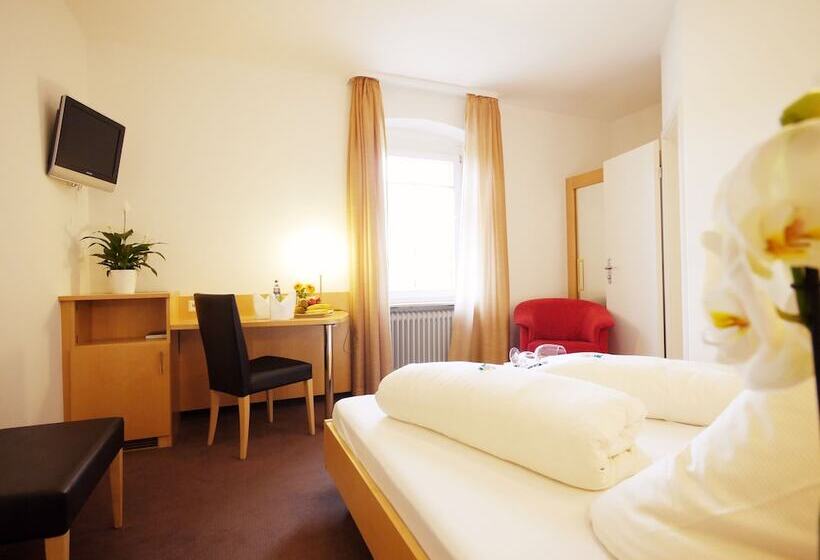 Номер Стандарт, Kreuz Post Hotel Restaurant Spa