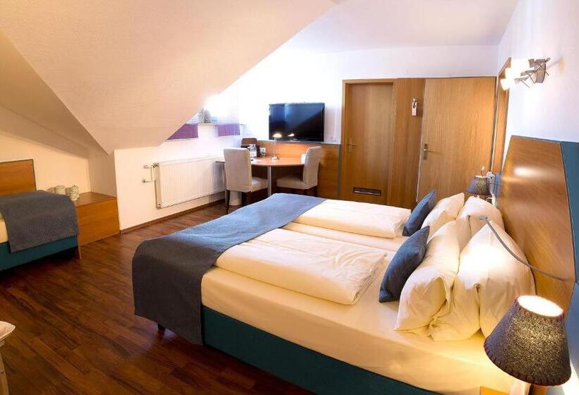 标准三人间, Landgasthof Hotel Pröll